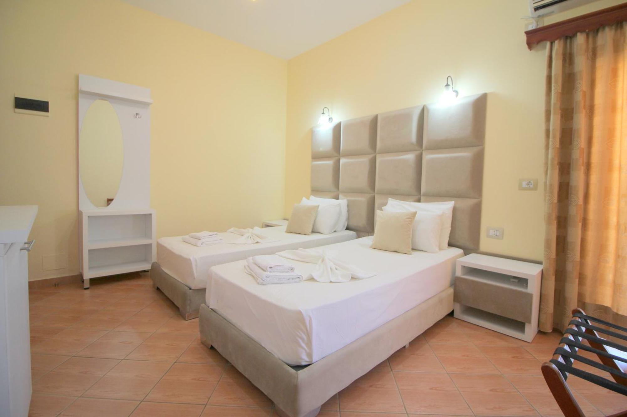 Hotel Oskar Sarandë