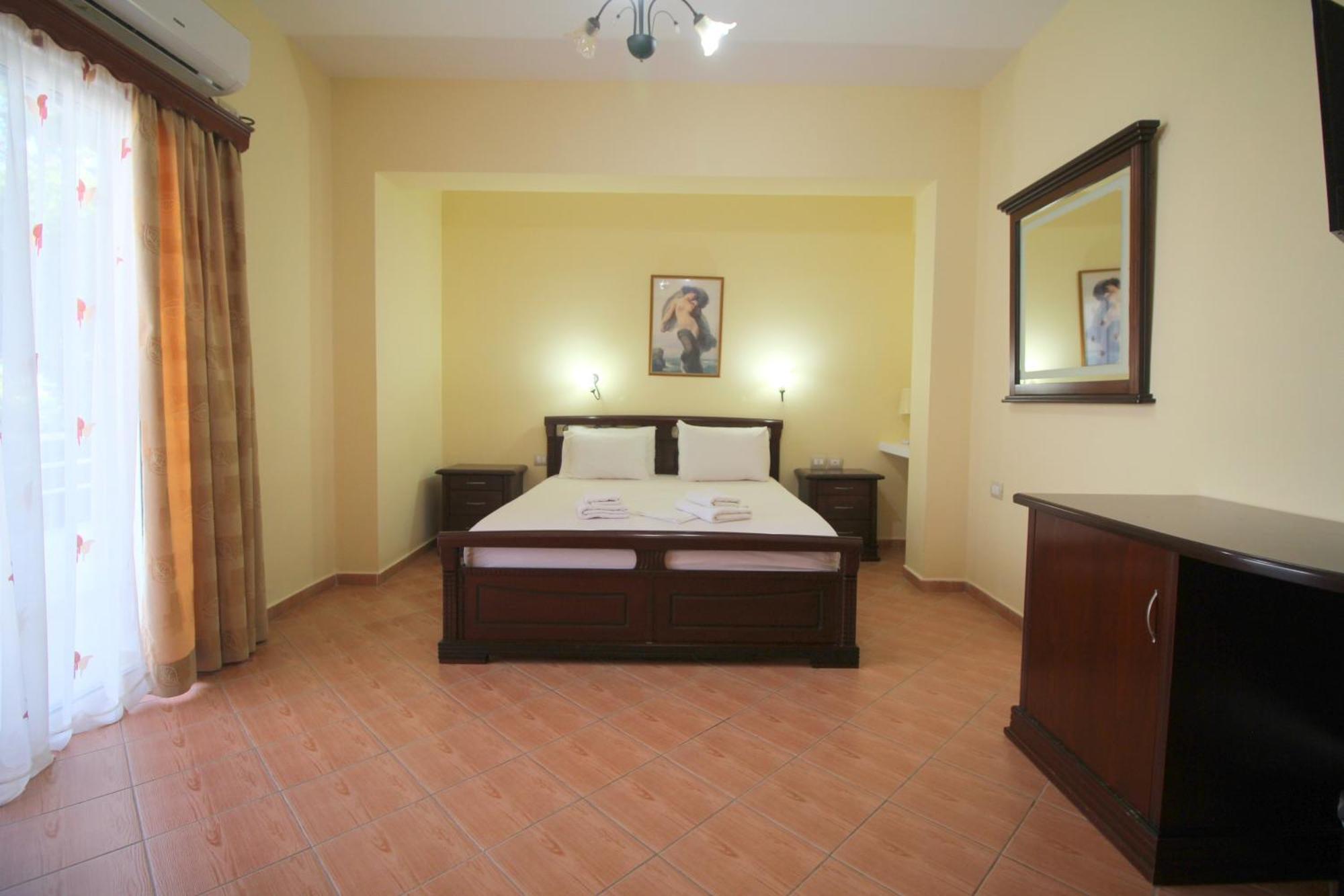 Oskar Hotel Sarande