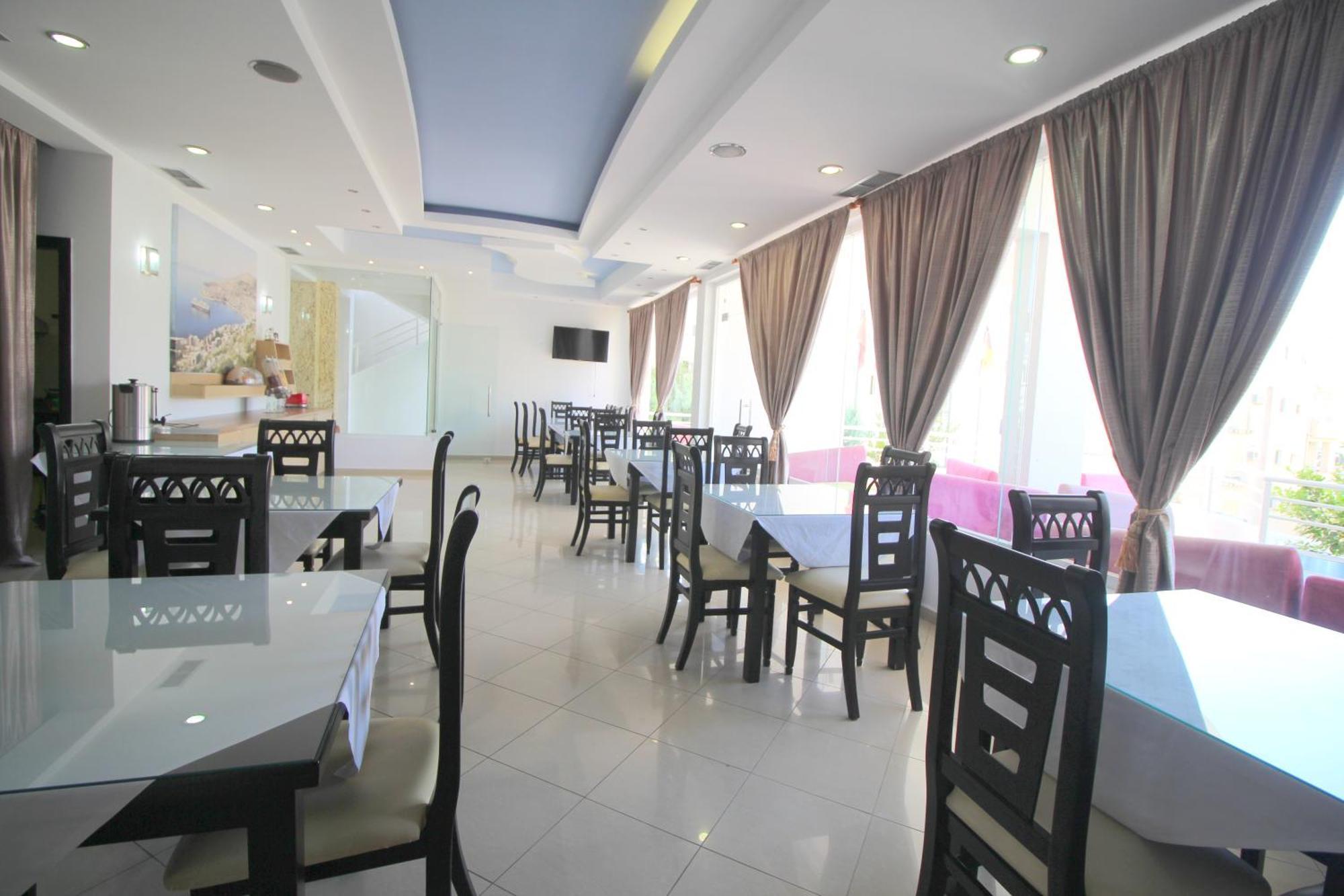 Oskar 4* Sarandë