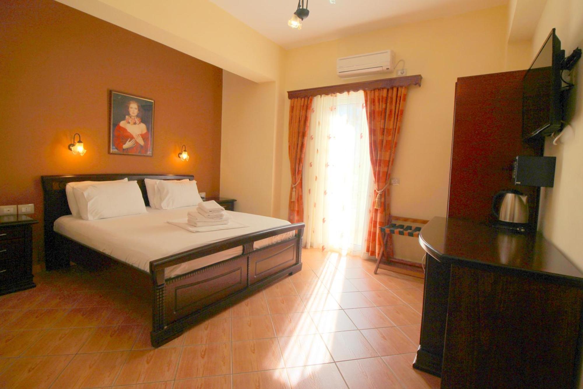 Oskar Hotel